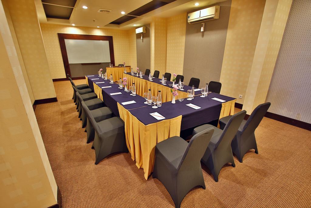 The Jayakarta Suites Μπαντούνγκ Εξωτερικό φωτογραφία