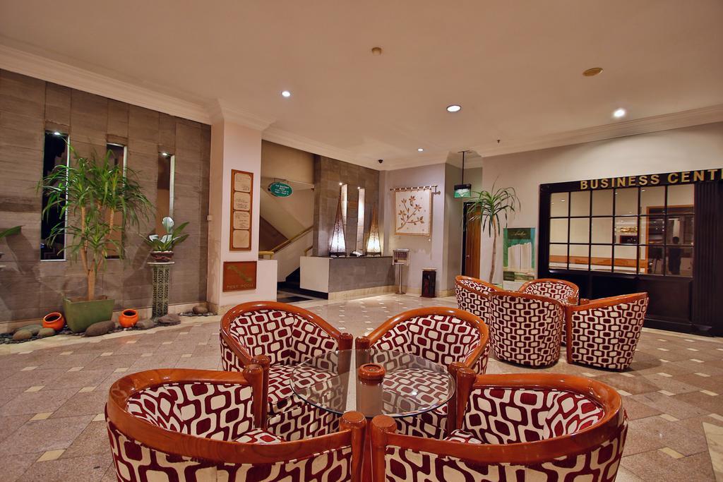 The Jayakarta Suites Μπαντούνγκ Εξωτερικό φωτογραφία